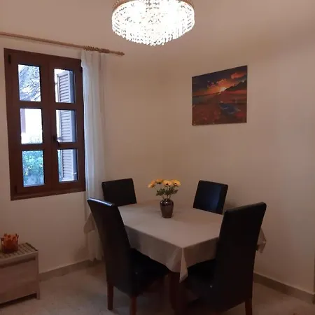 Dimitra House Apartman