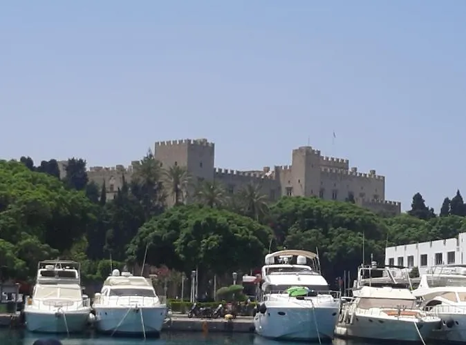 Lägenhet Dimitra House